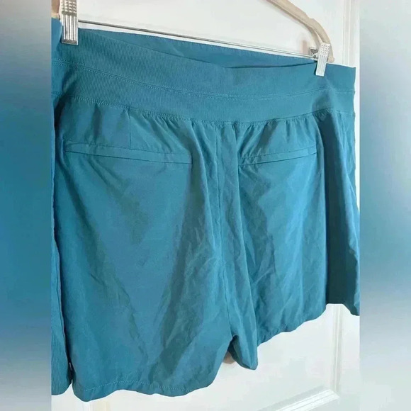 Athleta Women’s Brooklyn Teal Athletic Shorts with Pockets - Size 22 - Picture 2 of 5